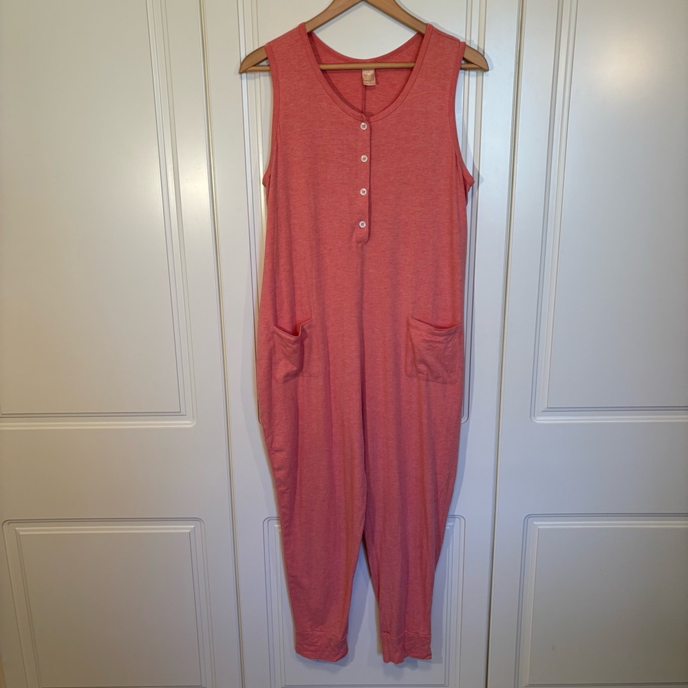 Smash + Tess heathered peach button-up sleeveless full-length romper size large